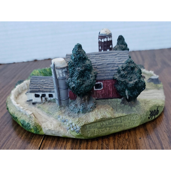 Land O' Lakes "Farm Scene" ResinCast Display Limited Edition 1992 by F. Lawrence - Picture 2 of 10